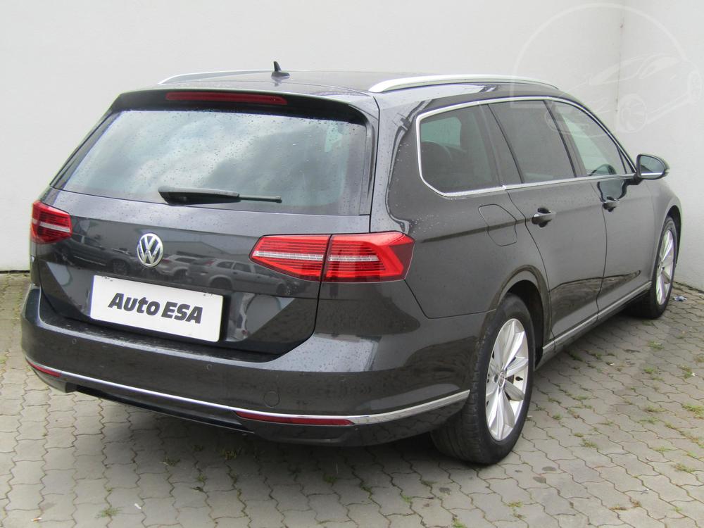 Volkswagen Passat 2.0 TDi Serv.kniha