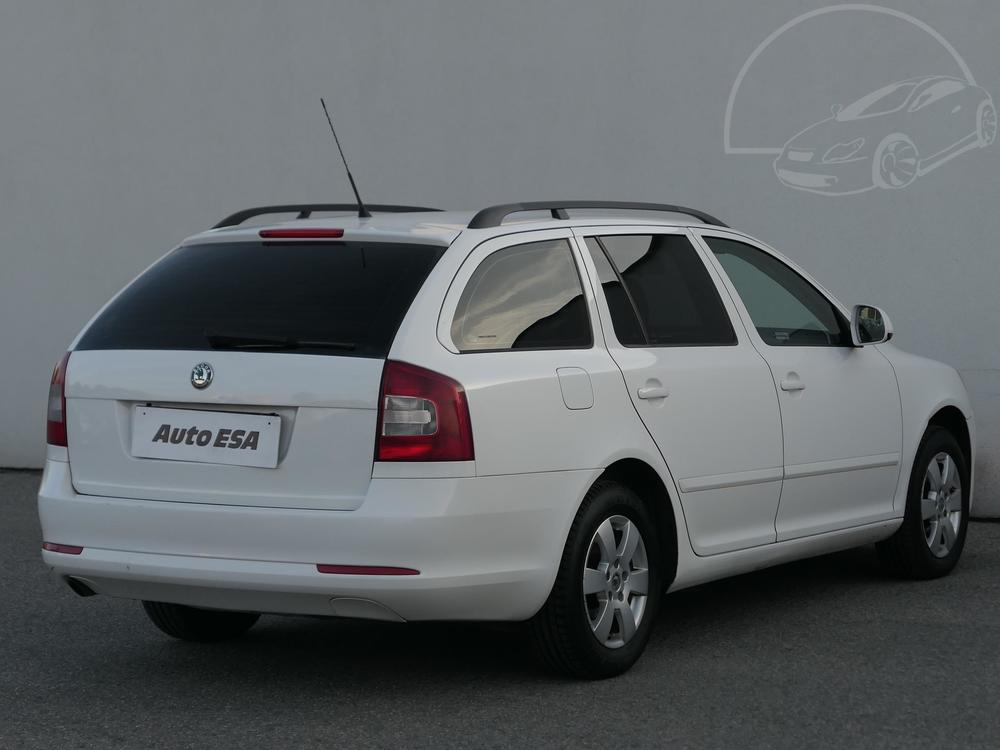 koda Octavia II 1.6 TDi, R