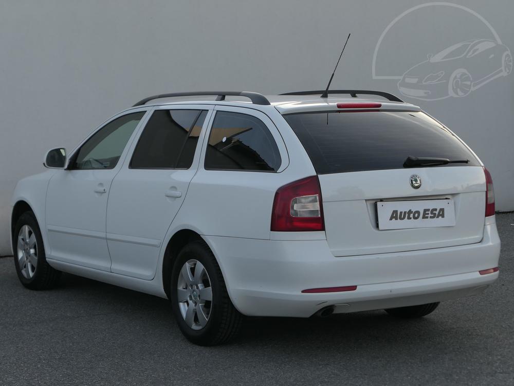 koda Octavia II 1.6 TDi, R