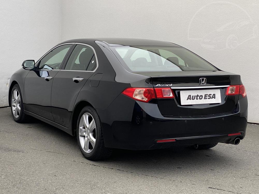 Honda Accord 2.0 i