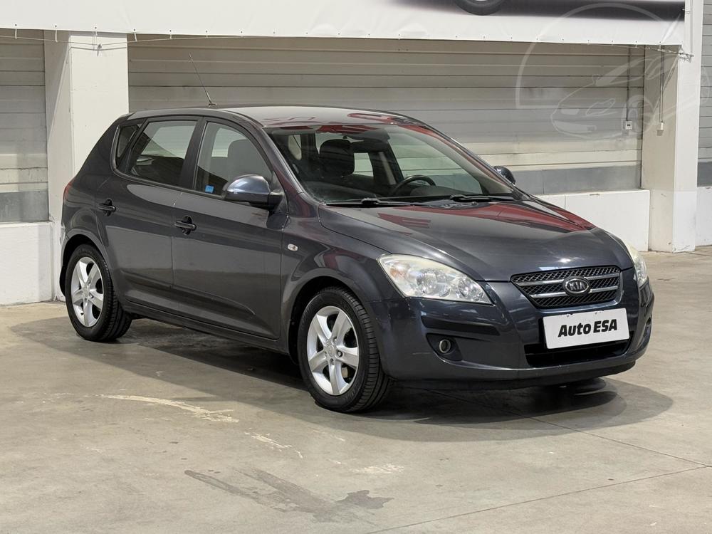 Prodm Kia Ceed 1.4 i, R