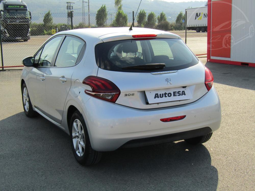 Peugeot 208 1.2 PT, R