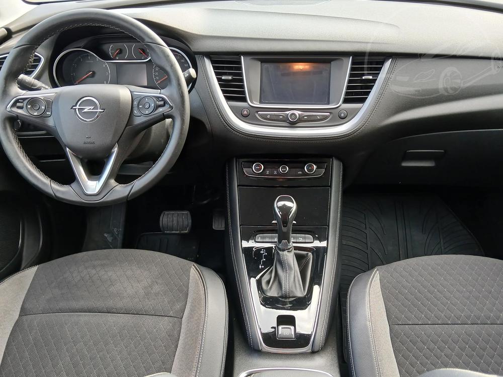 Opel Grandland X 1.2 i 1.maj Serv.kniha, R