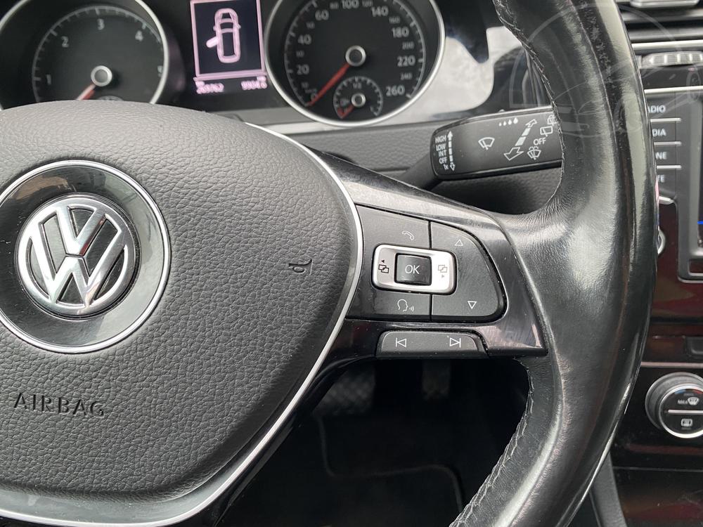 Volkswagen Golf 2.0 TDi, R