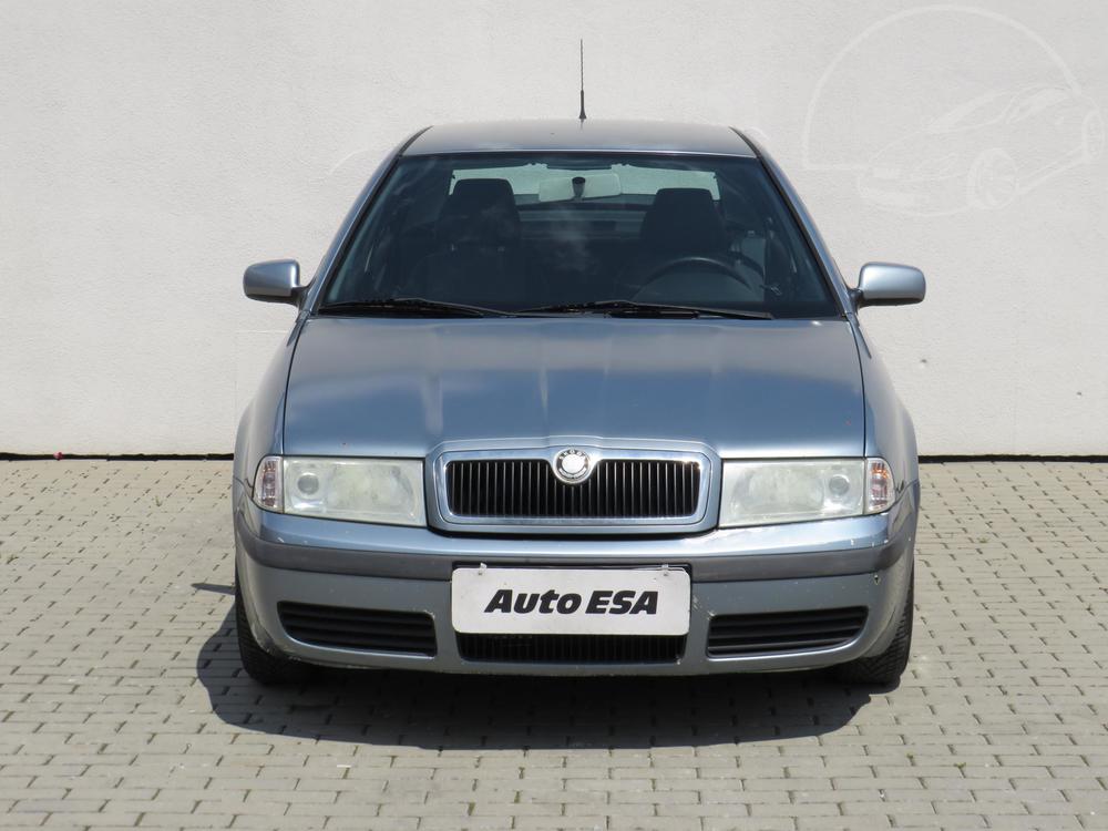 koda Octavia 1.6 i, R