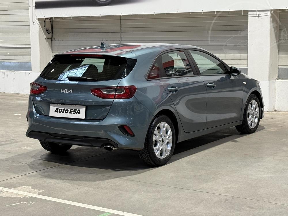 Kia Ceed 1.5 T-GDi 1.maj, R