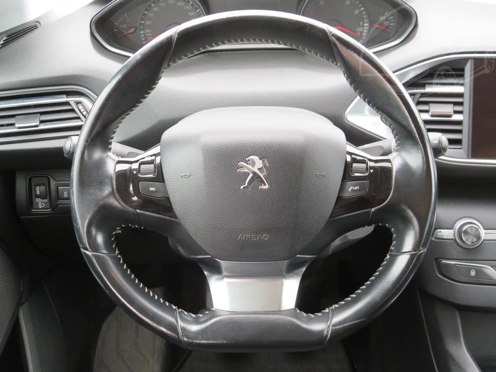 Peugeot 308 1.2 PT, R