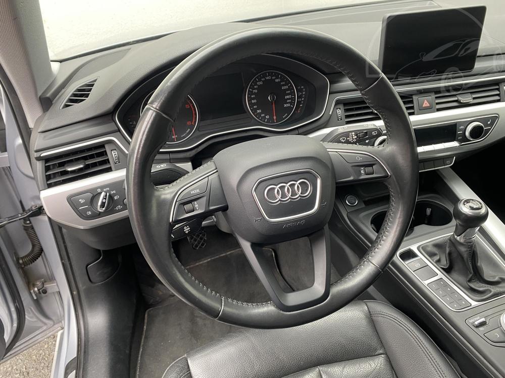 Audi A4 2.0 TDi Serv.kniha