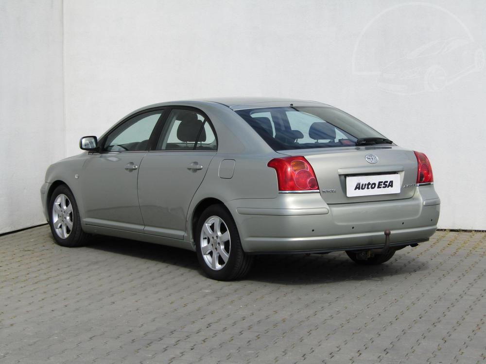 Toyota Avensis 1.8 VVT-i, R