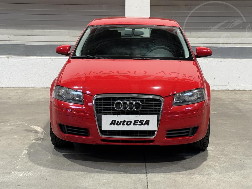 Audi A3 1.6 i, R