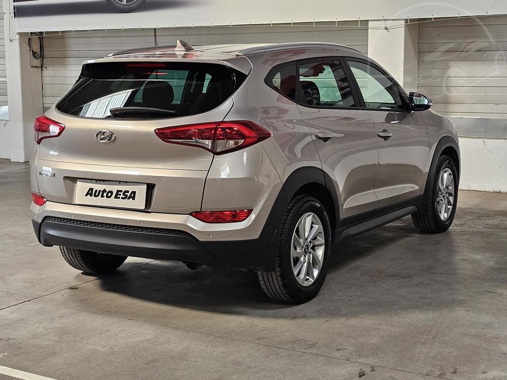 Hyundai Tucson 1.7 CRDi, R