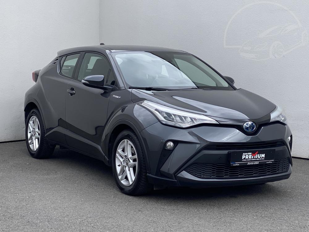 Toyota C-HR 1.8 HSD Serv.kniha