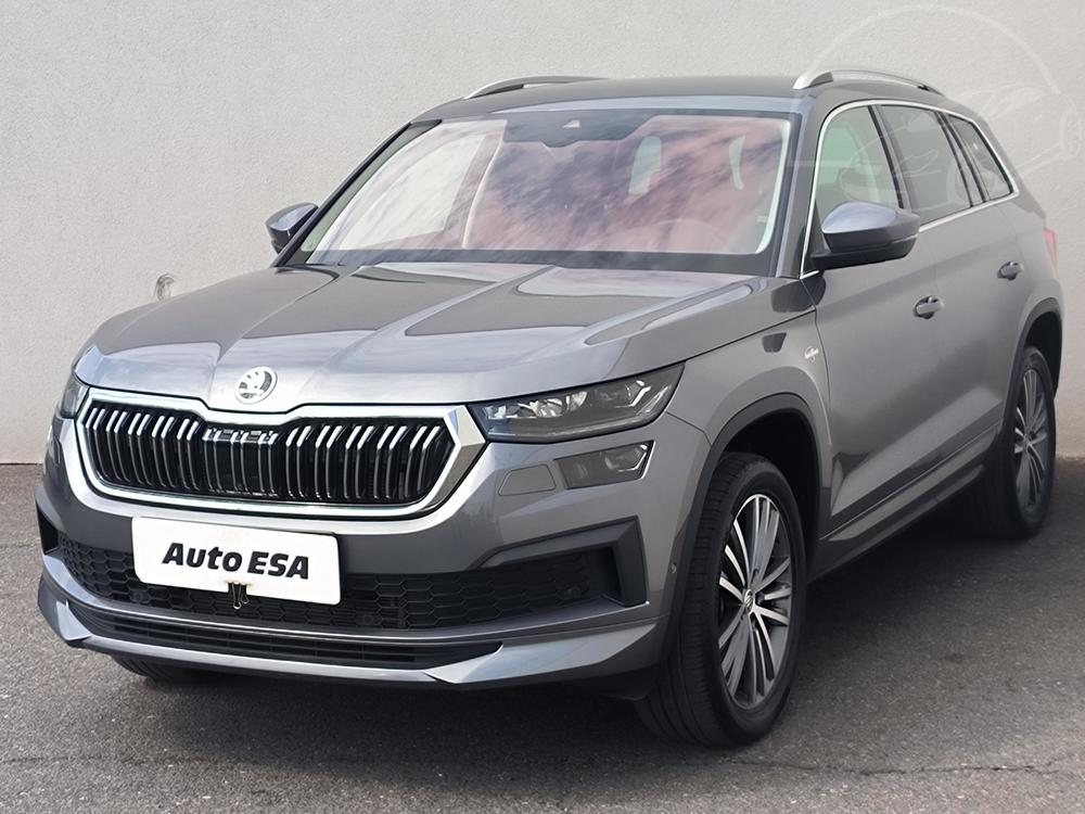 koda Kodiaq 2.0 TSi 1.maj Serv.kniha