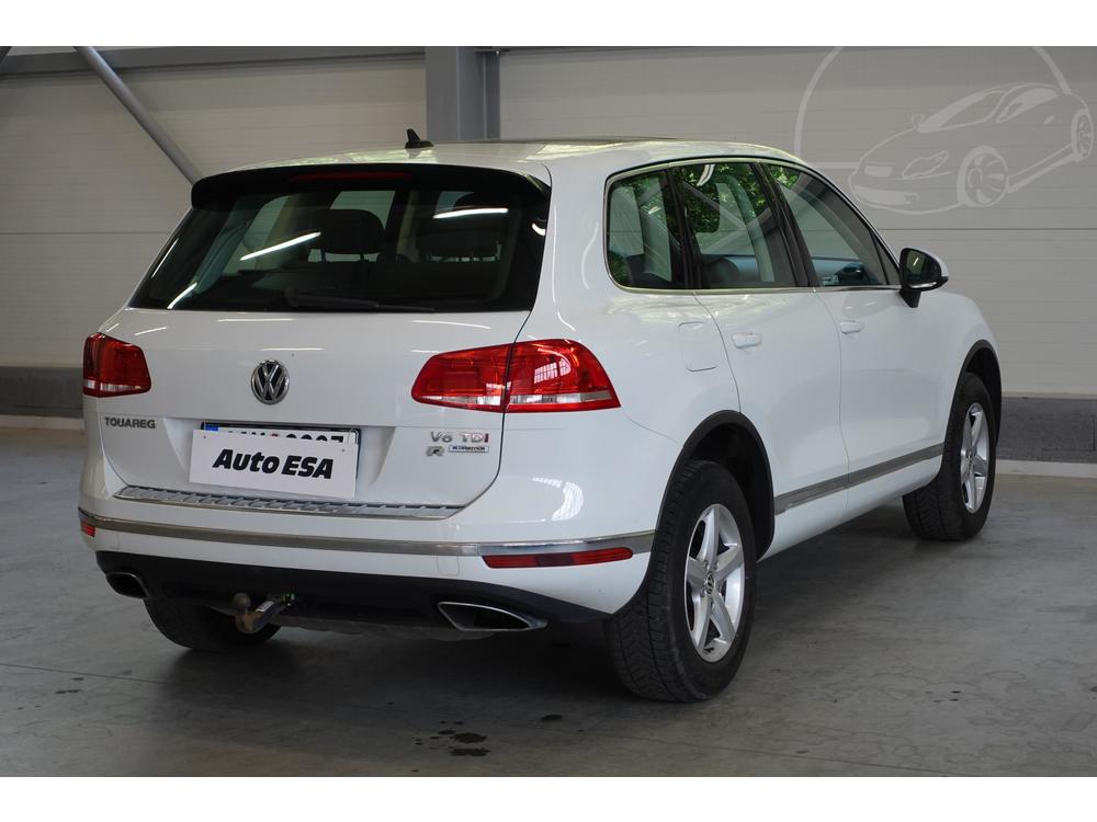 Volkswagen Touareg 3.0 TDi 1.maj, R