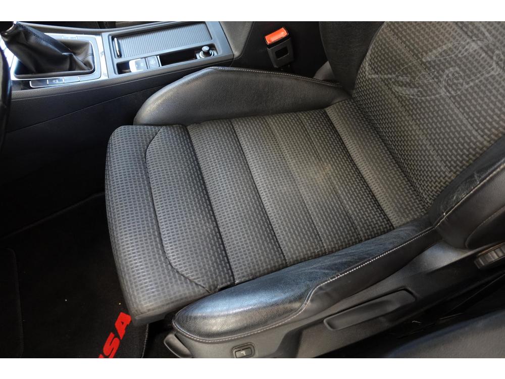 Volkswagen Golf 2.0 TDI, R