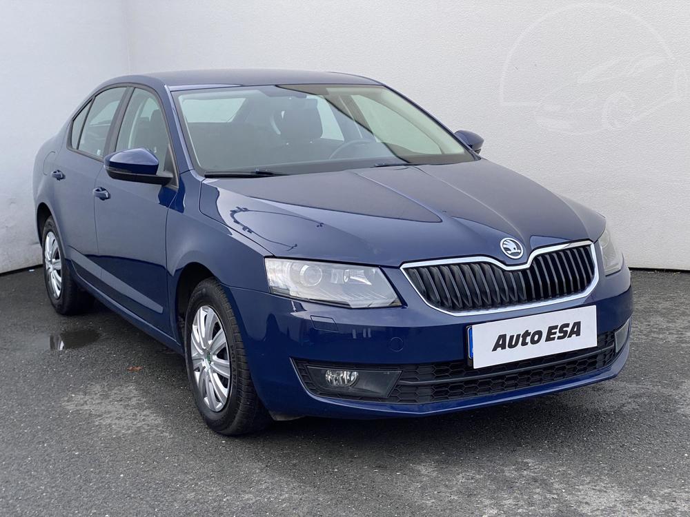 koda Octavia III 1.6 TDi 1.maj Serv.kniha