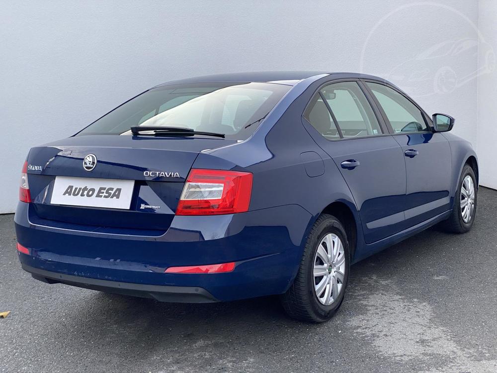 koda Octavia III 1.6 TDi 1.maj Serv.kniha