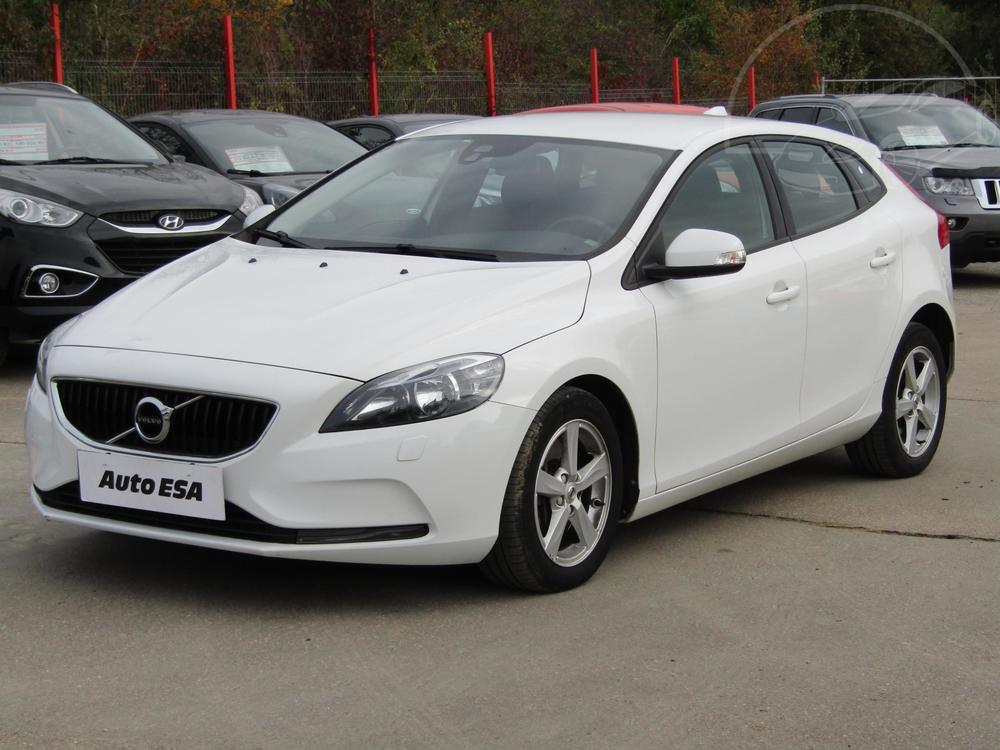 Volvo V40 2.0 D2