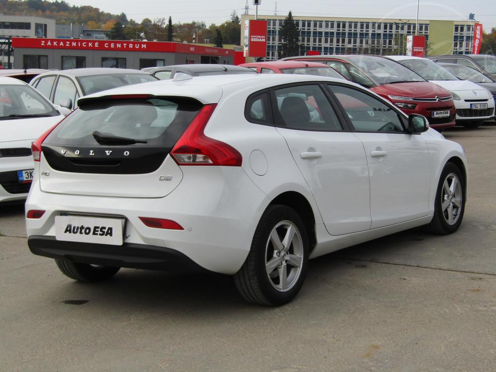 Volvo V40 2.0 D2