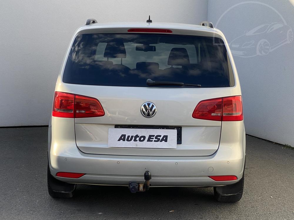 Volkswagen Touran 1.6 TDi Serv.kniha