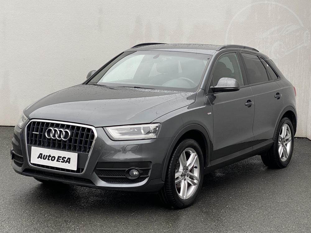 Audi Q3 2.0 TFSi Serv.kniha