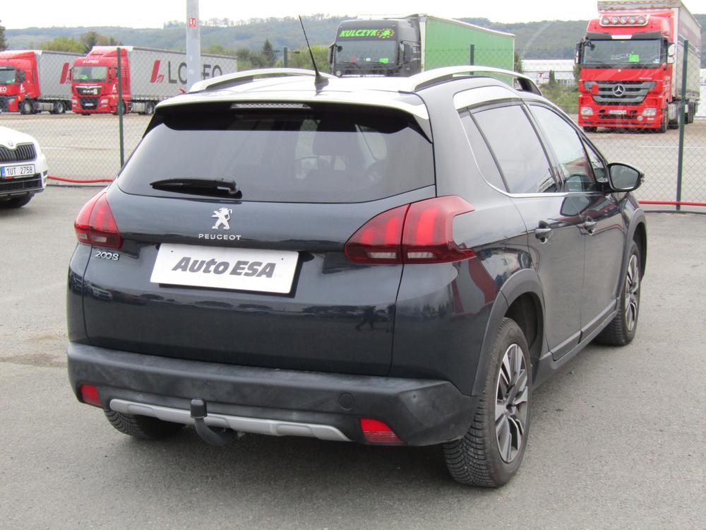 Peugeot 2008 1.2 PT 1.maj Serv.kniha, R