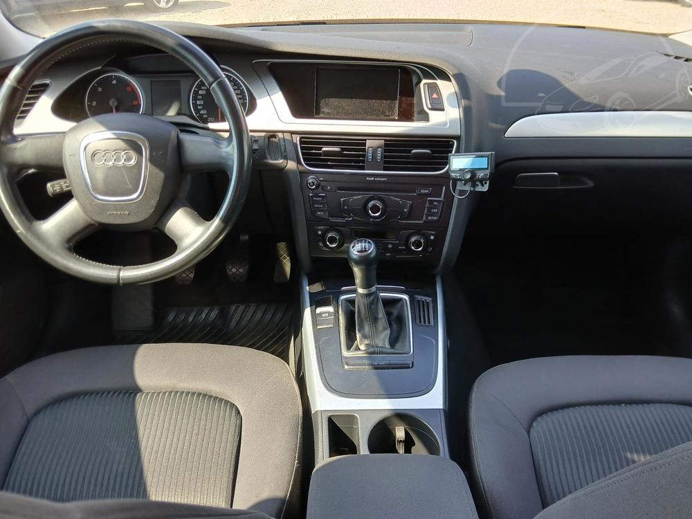 Audi A4 2.0 TDi, R