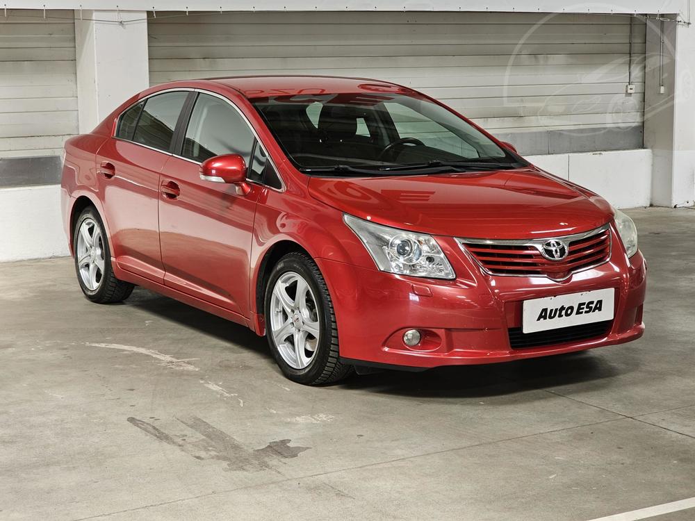 Prodm Toyota Avensis 2.2 D-4D, R