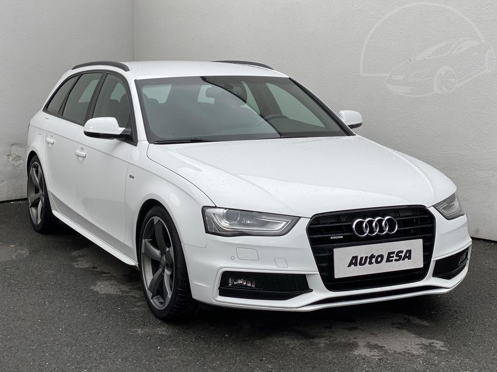 Prodm Audi A4 3.0 TFSi Serv.kniha