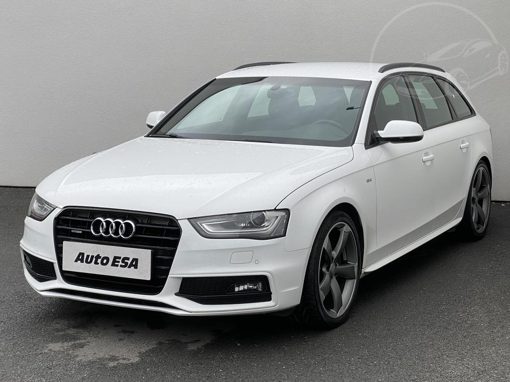 Audi A4 3.0 TFSi Serv.kniha