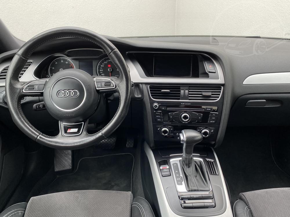 Audi A4 3.0 TFSi Serv.kniha