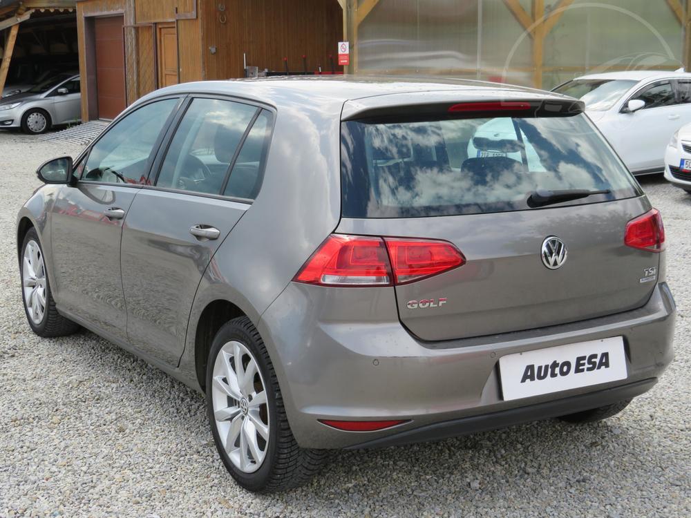 Volkswagen Golf 1.2 TSi Serv.kniha