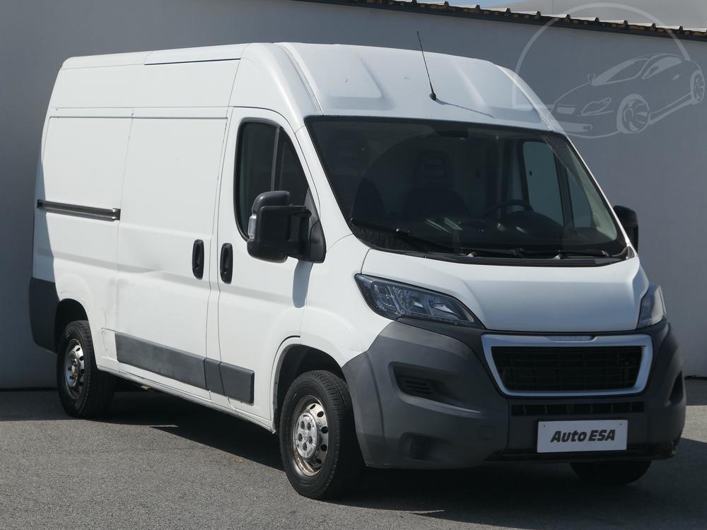 Peugeot Boxer 2.2 HDi, R