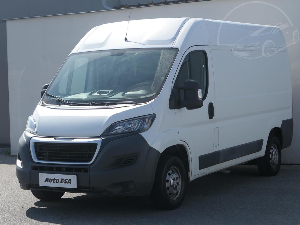 Peugeot Boxer 2.2 HDi, R