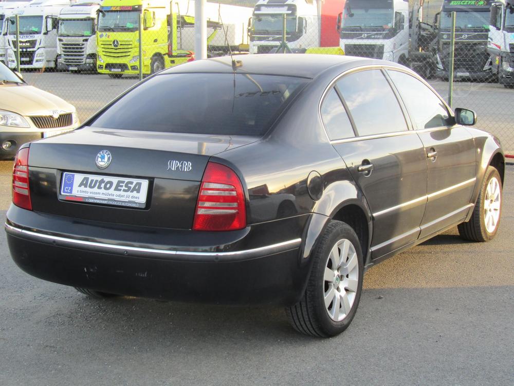 koda Superb 2.5 TDi V6 Serv.kniha