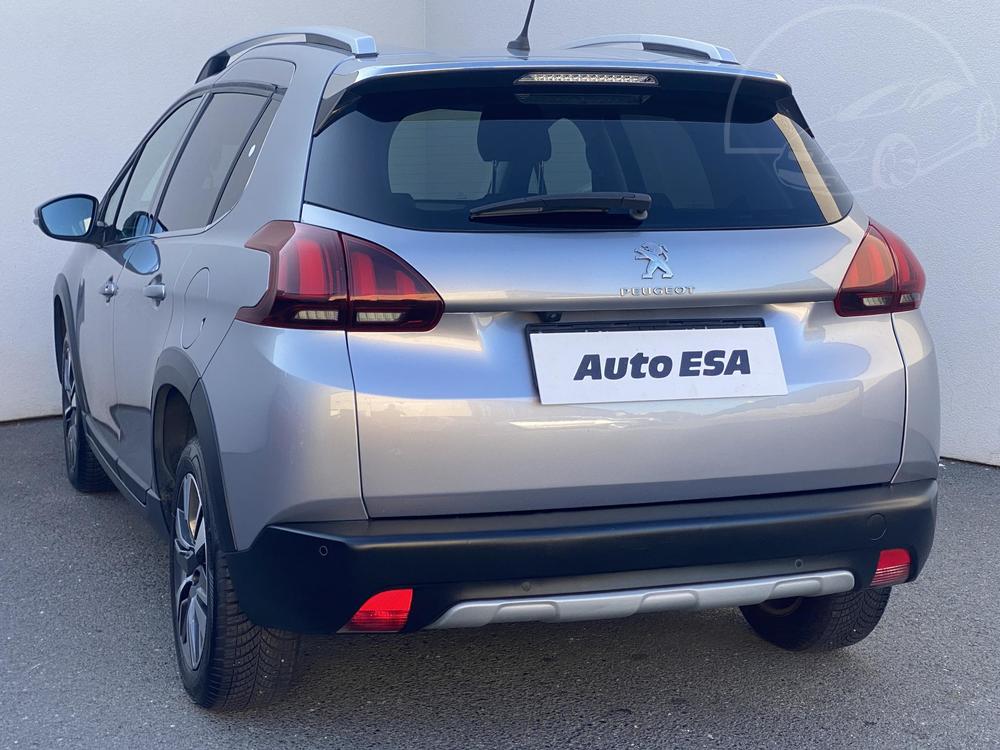 Peugeot 2008 1.2 PT