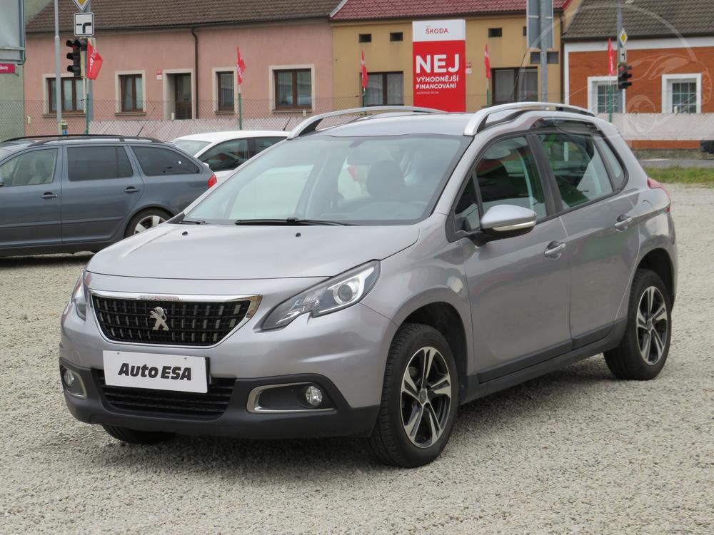 Peugeot 2008 1.2 VTi, R