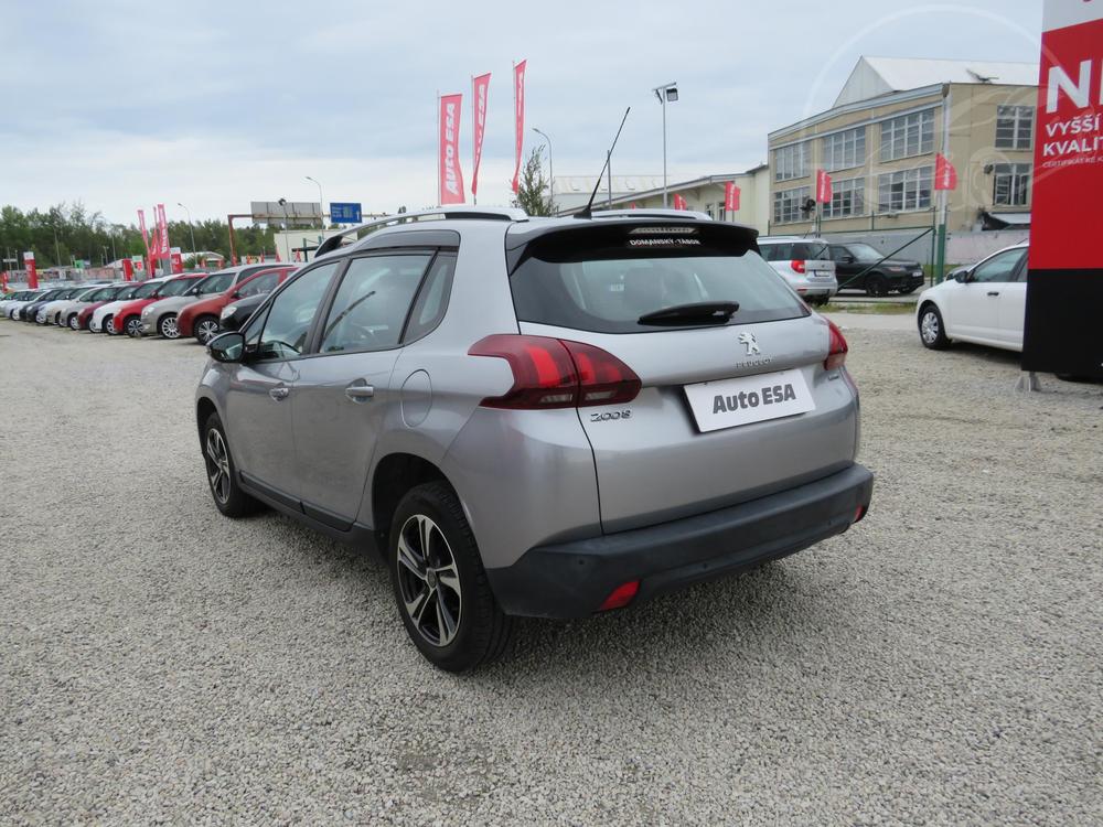 Peugeot 2008 1.2 VTi, R