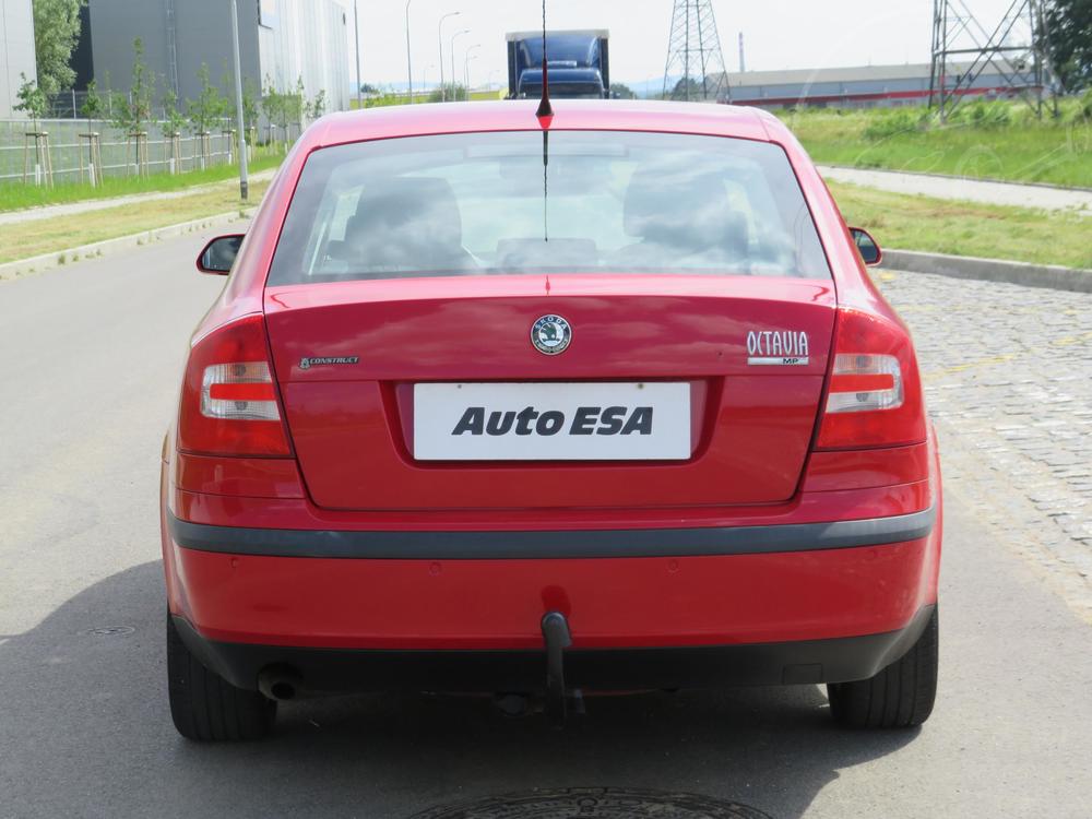 koda Octavia II 1.6 i Serv.kniha, R