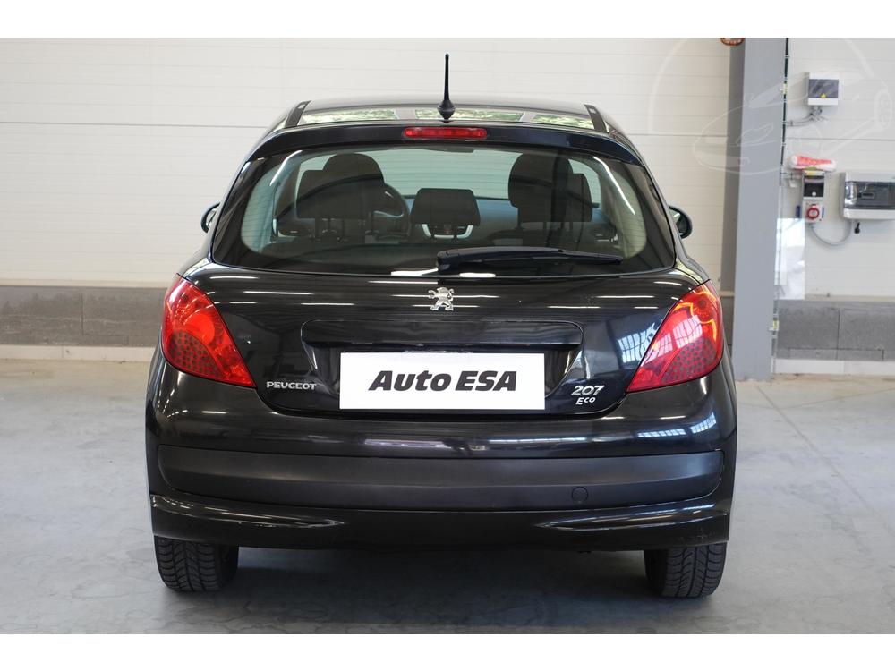 Peugeot 207 1.4 i, R