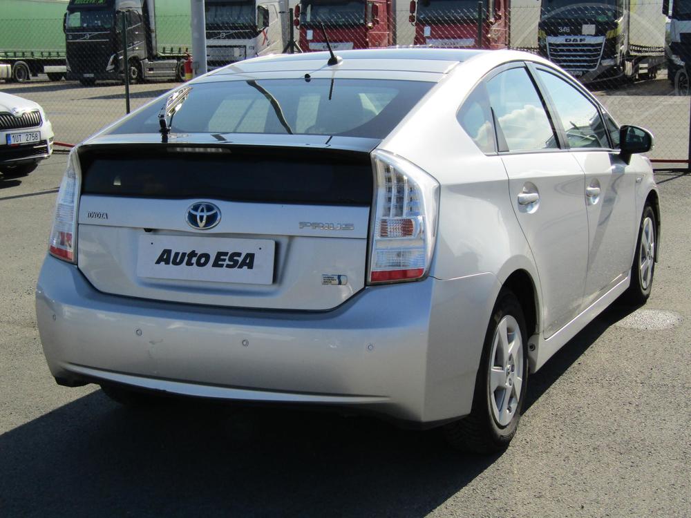 Toyota Prius 1.8 i Serv.kniha, R