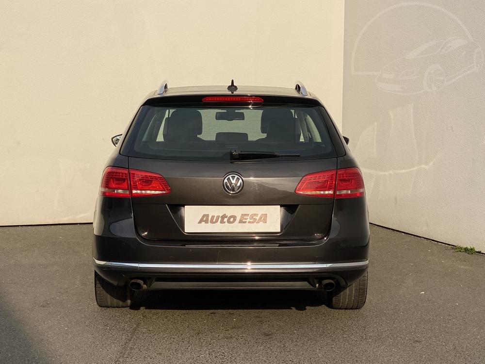 Volkswagen Passat 2.0 TDi Serv.kniha