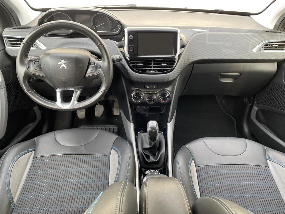 Peugeot 2008 1.2 PT