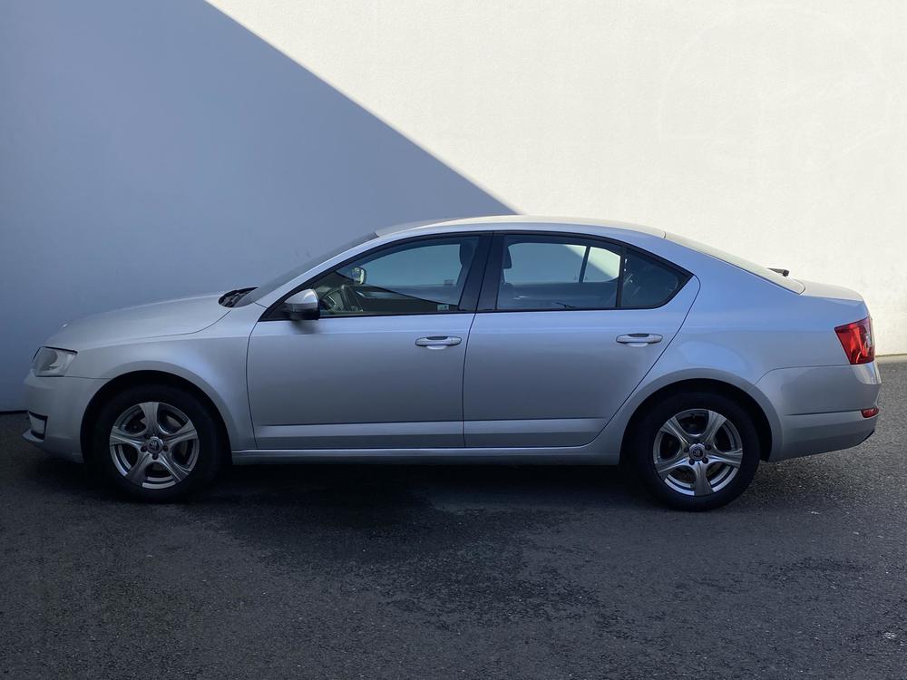 koda Octavia III 2.0 TDi, R