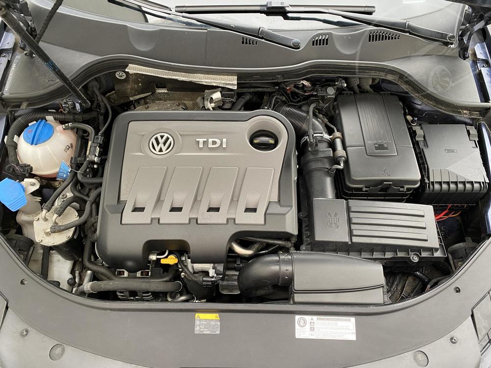 Volkswagen Passat 2.0 TDi Serv.kniha