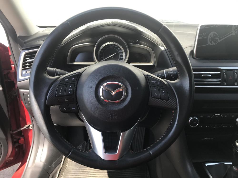 Mazda 3 2.0 i, R