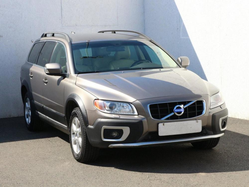 Volvo XC70 2.4 D5, R