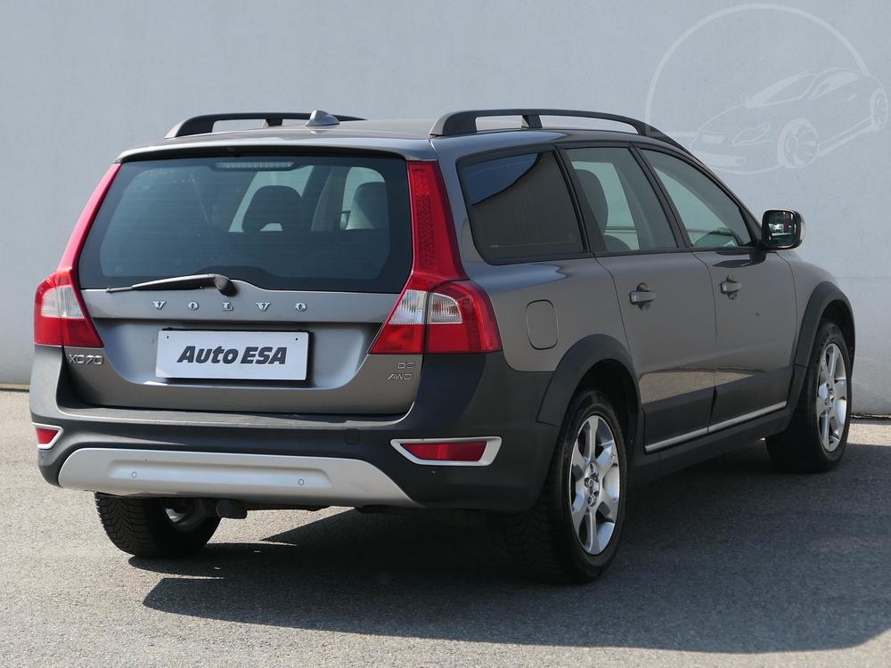 Volvo XC70 2.4 D5, R