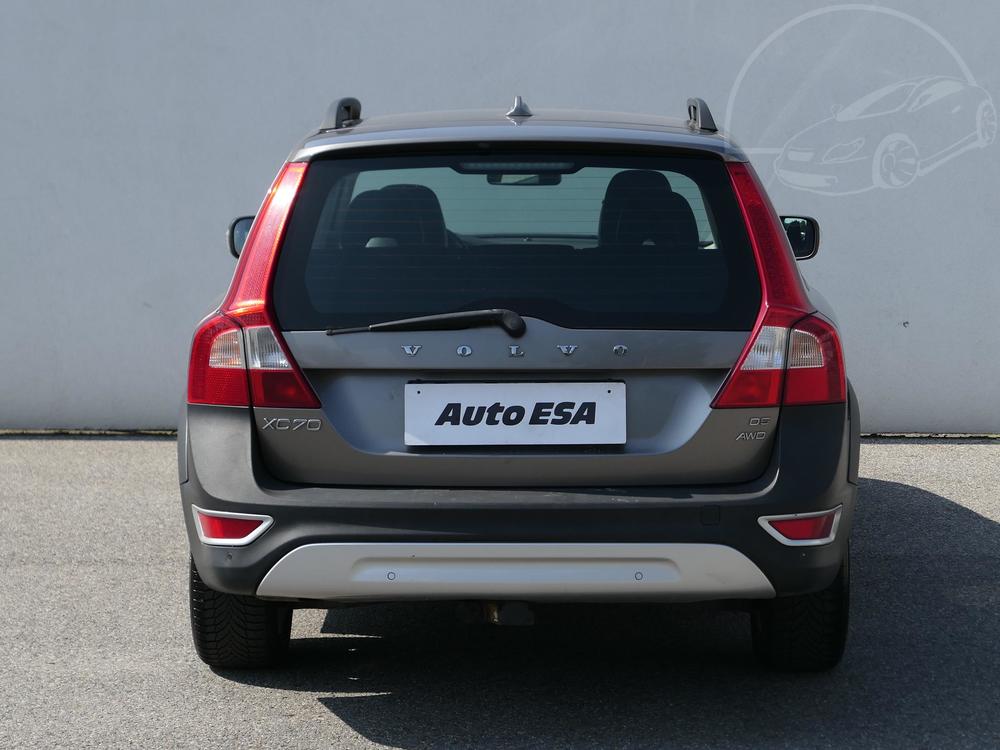 Volvo XC70 2.4 D5, R