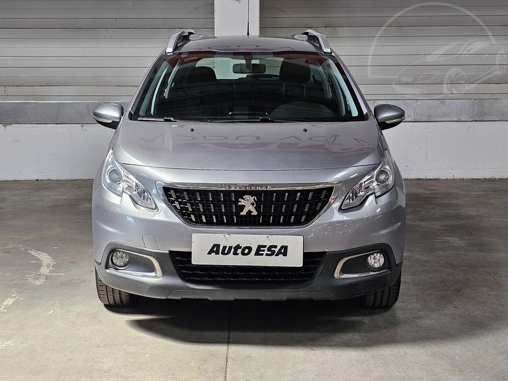 Peugeot 2008 1.2, R